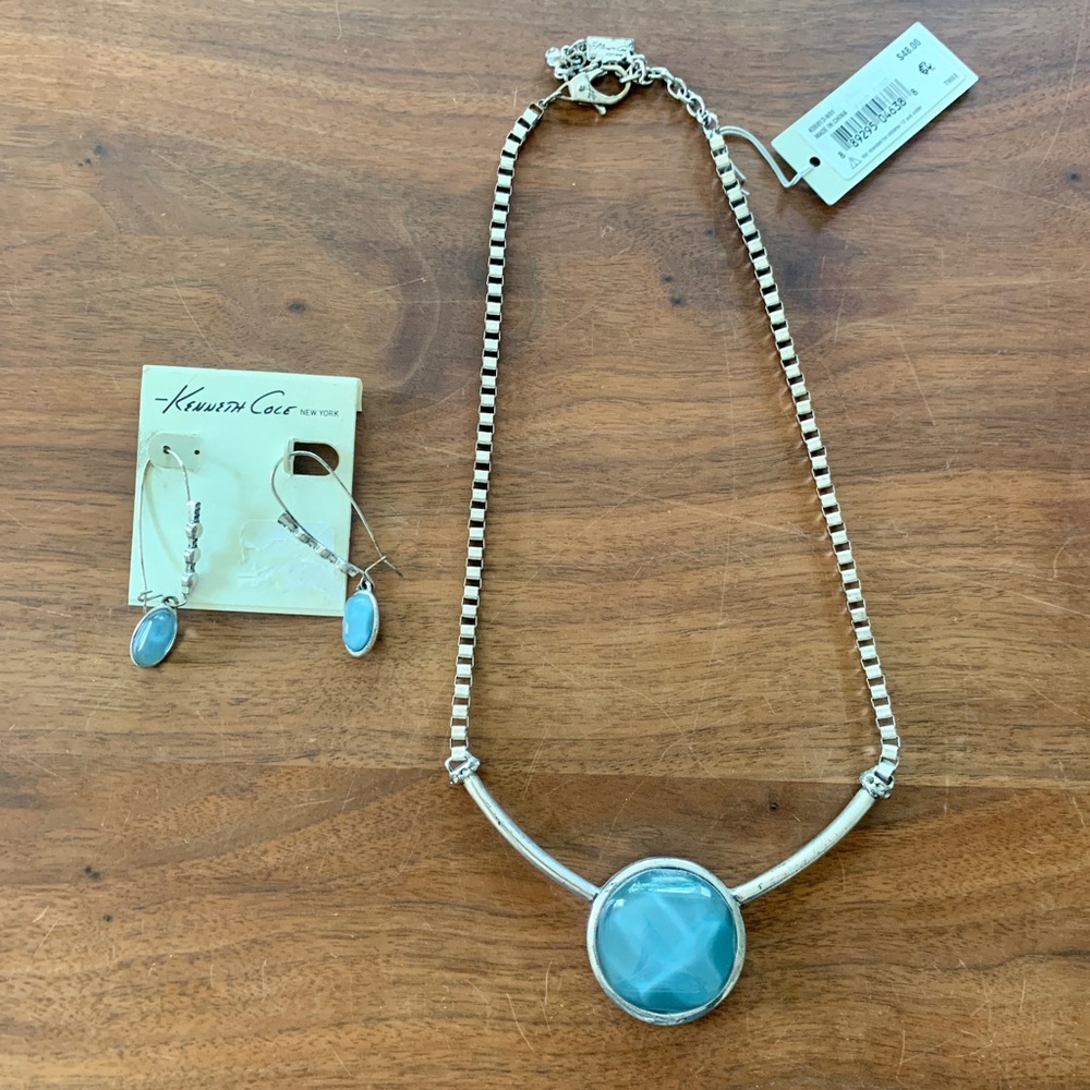 NWT Kenneth Cole necklace and earrings set